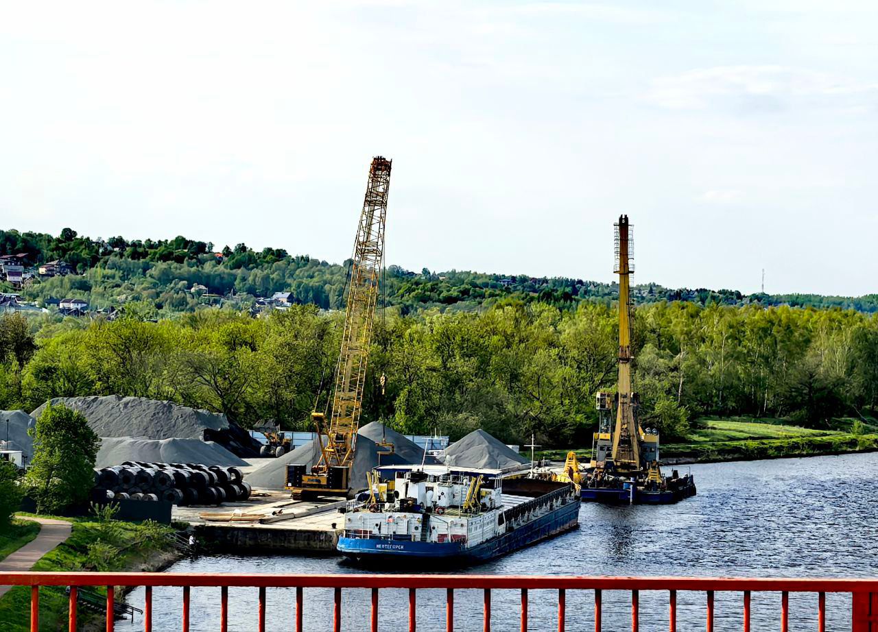 Теплоход «Нефтегорск» (проект 576)